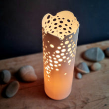 Load image into Gallery viewer, &#39;Kimberlight&#39; Porcelain Table Lamp
