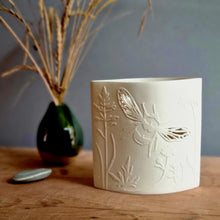 Load image into Gallery viewer, Bumble Bee Porcelain Ellipse Lamp
